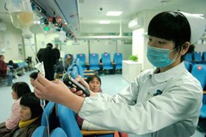 China unveils pilot "group-buying" plan to cut drug prices