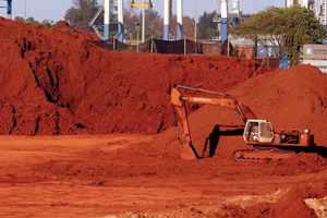 Corsa alla bauxite, l'oro rosso della Guinea che fa concorrenza a Cina e Australia