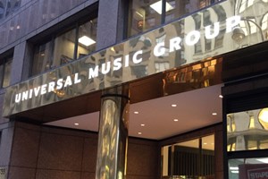 Tencent e Kkr sgomitano per entrare in Universal