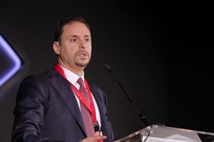 I filantropi europei chiamano le fondazioni oltre Muraglia