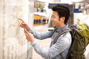 Sempre più turisti cinesi viaggiano in treno per l'Europa
