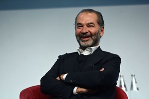 L'Asia spinge a doppia cifra vendite e profitti di Moncler e Lvmh