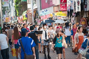 Giovani e città minori, ecco chi traina i consumi della Cina 