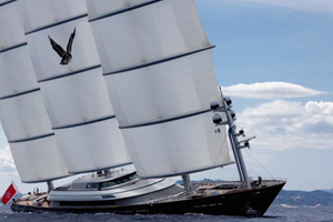 Perini Navi pronto allo sbarco a Hong Kong con i suoi superyacht