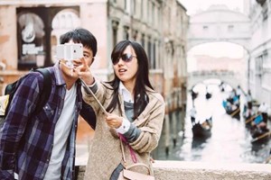 I turisti cinesi sono i nuovi big spender a livello mondiale