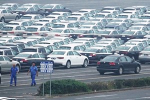 Pechino progetta incentivi per aiutare l'industria dell'auto