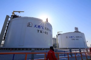 La Cina punta a rinegoziare le forniture di gas liquefatto 