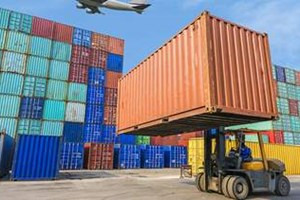 Rallenta l'interscambio con la Cina, export in calo del 15%