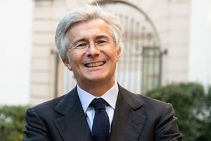 Cina, nuova mossa strategica di Intesa sull'asset management