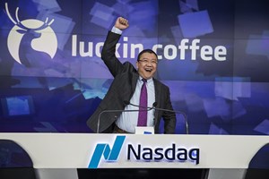 Salta Luckin Coffee, la truffa dell'uomo che ha sfidato Starbucks