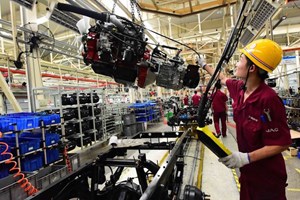 Cina, rimbalzo (+3,2%) nel secondo trimestre oltre le attese