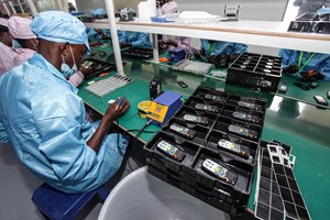 I cinesi alla conquista del mercato degli smartphone in Africa