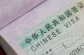 La Cina riapre agli stranieri con residenza, quarantena  obbligatoria