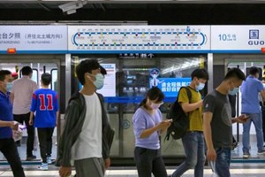 Crescita record per la Cina nei tre mesi, dicono gli americani