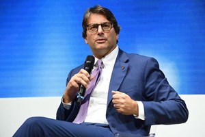 Intesa-Icbc, più servizi finanziari e consulenza alle pmi per andare in Cina