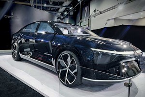 Pininfarina presenta a HK la Model E realizzata per Foxconn