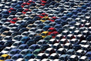 La Cina batte tutti nella diffusione dell'auto green, Italia in coda
