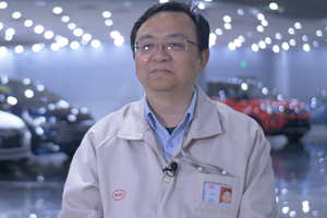Tesla, BYD e GM: si fa più serrata la guerra per l'auto elettrica in Cina