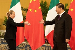 Meloni accoglie l'invito di Xi ad andare in Cina