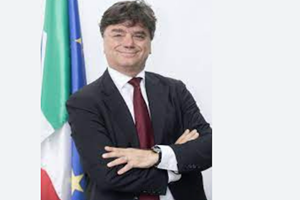 Import boom di tessili, computer e chimica dalla Cina all'Italia
