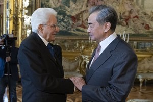 Il ministro Wang Yi ha invitato il presidente Mattarella a Pechino