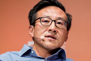 Alibaba, cambio al timone. Tsai nuovo presidente, Wu sarà ceo