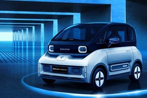 Pechino alza le stime per le vendite di auto elettriche  