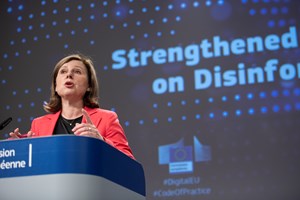 La Ue sprona la Cina: garantire concorrenza sul digitale