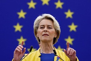 La UE avvia l'indagine sull'importazione di EV cinesi in Europa