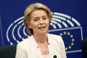 Guerra dei dazi, la Cina ricorre al Wto contro la Ue per l'auto elettrica
