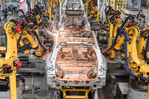 Cina, trend positivo della produzione, ma i consumi restano fiacchi