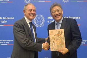 Dazi e bilancia commerciale, Urso e Tajani incontrano Wang Wentao