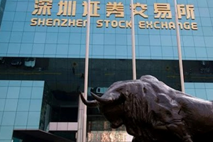 La borsa cinese sale per l'impegno del governo a rilanciare l'economia