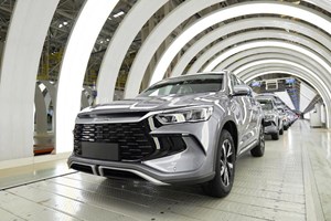 Chip, computer e auto trainano l'export cinese anche in ottobre