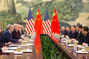 Trump prospetta dazi al 10% sull'import dalla Cina dal 1° febbraio