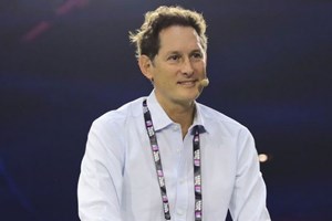 Stellantis, Elkann rilancia l'alleanza con i cinesi di Leapmotor 