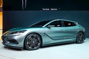 Byd lancia Denza al Salone del mobile, è un manifesto tecnologico