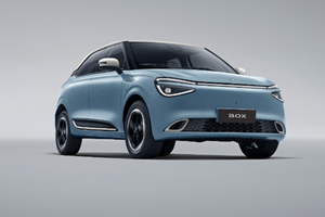 La cinese Dongfeng lancia la Box, elettrica e hi-tech da città