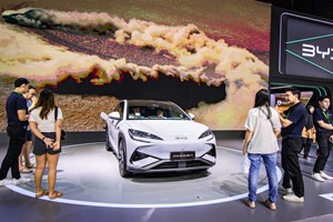 Bene le vendite di auto in Cina, nonostante i consumi stagnanti