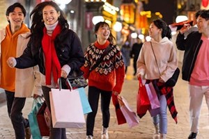 Cina, consumi in rallentamento ma sale il pil nel 2° trimestre