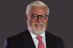 Gianni Origoni si rilancia in Cina con l'ambasciatore De Luca