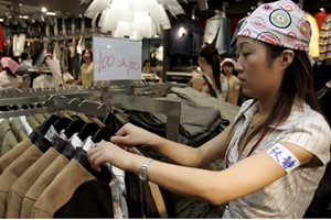 L'economia cinese rallenta a novembre, delusione dai consumi