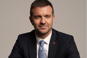 IA al centro del nuovo piano quinquennale in Cina, opportunità e rischi