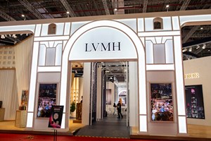 Lusso in ripresa nei grandi mall cinesi, bene soprattutto i gioielli