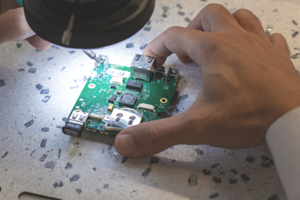 Sfida coreana alla Cina nei chip di memoria, opportunità per l'Italia 