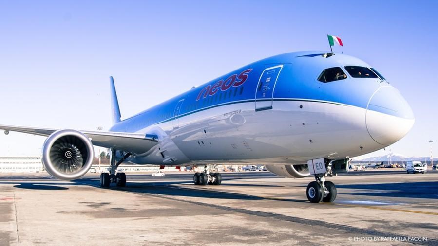 Volo umanitario Neos Volo umanitario Neos